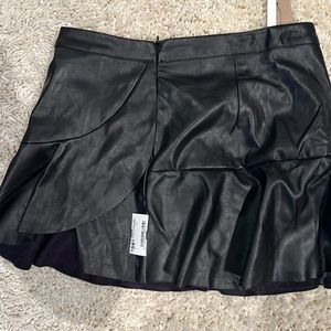 DO+BE faux leather mini skirt